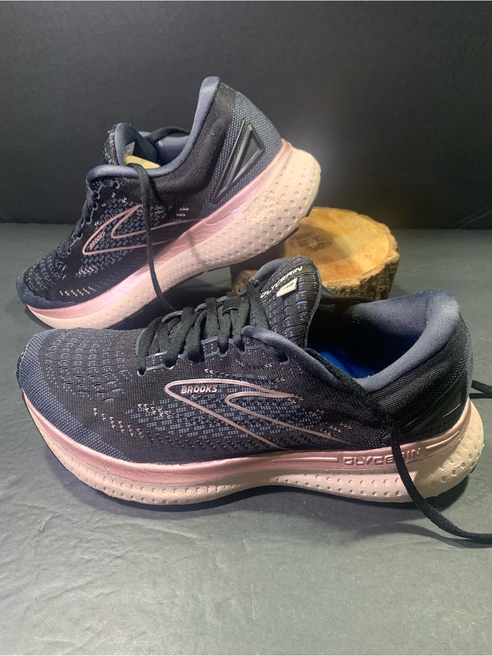 Brooks Glycerin 19 Women’s Black Blue Pink Running Walking Sneakers Shoe Size-10